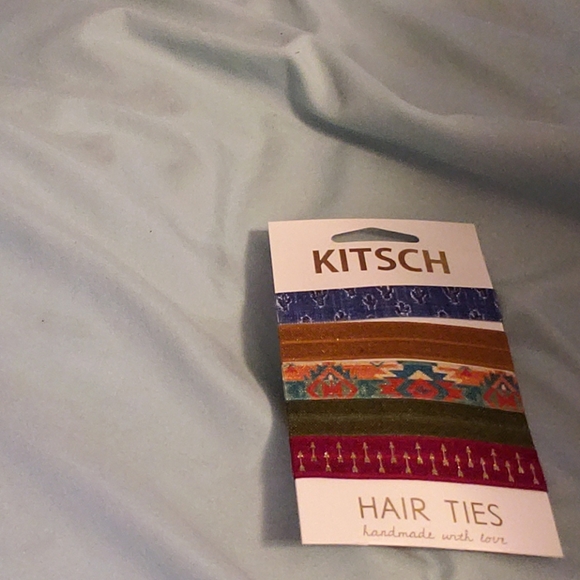 POSHMARK ERROR (Poshmark duplicated my listing and this item already sold) - Picture 3 of 5